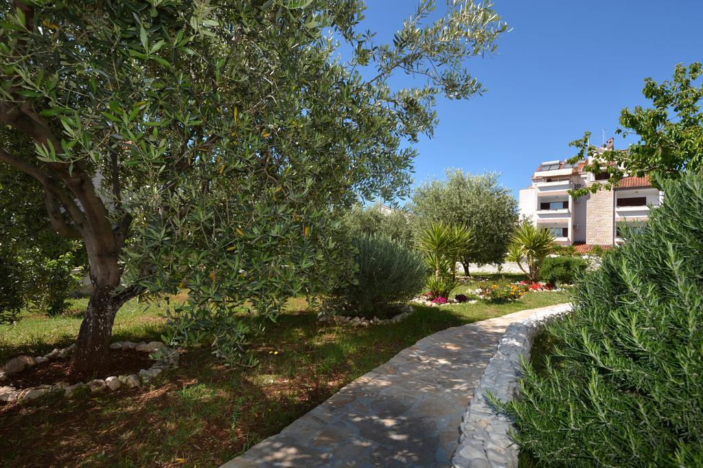 Apartments Maslina Traù Esterno foto